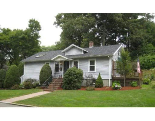 Unit for sale at 12 Hampshire Rd, Reading, MA 01867