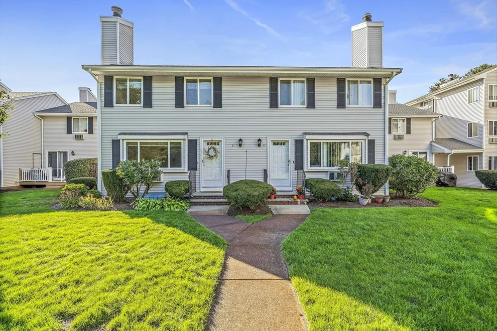 Unit for sale at 10 Erick Rd, Mansfield, MA 02048
