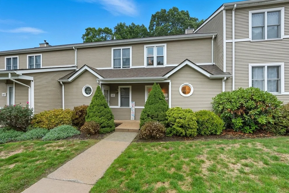 Unit for sale at 61 Abbey Memorial Dr, Chicopee, MA 01020