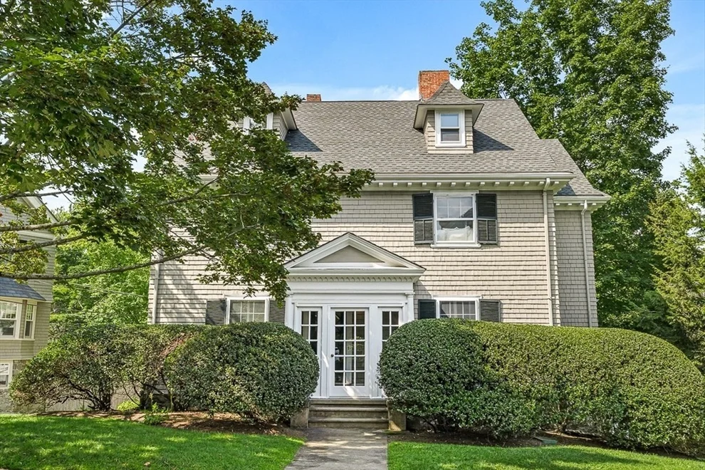 Unit for sale at 19 Glengarry Road, Winchester, MA 01890