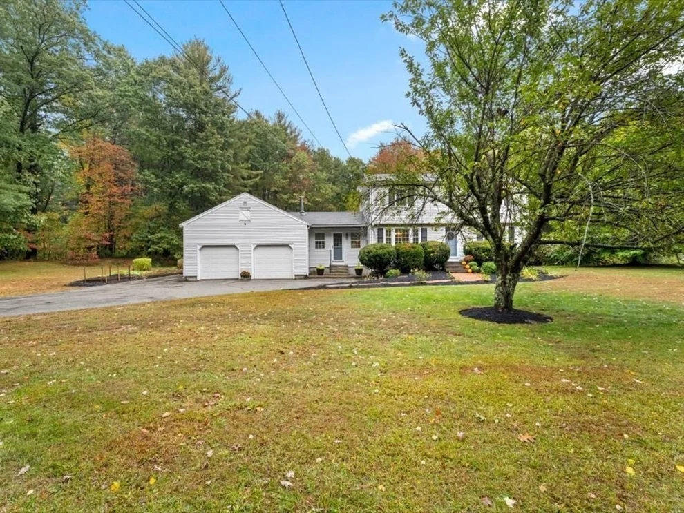 Unit for sale at 33 Daniels St, Franklin, MA 02038
