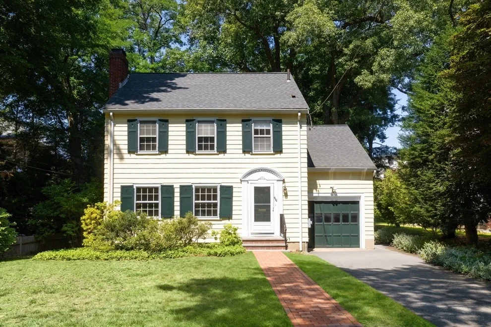 Unit for sale at 59 Hinckley Rd, Newton, MA 02468