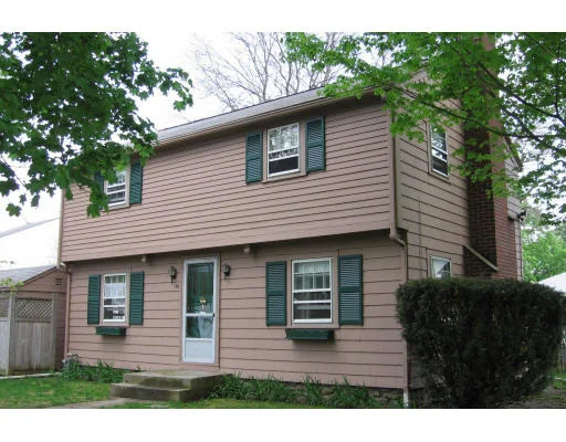 Unit for sale at 90 Fales Street, Worcester, MA 01606