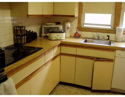 Unit for sale at 6 Peterson Rd, Natick, MA 01760