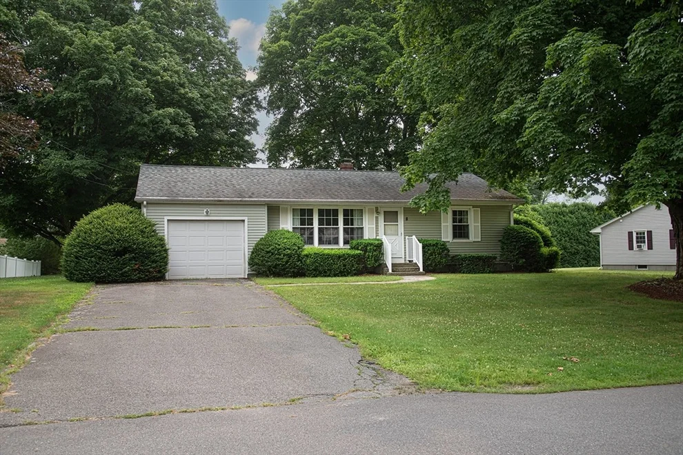 Unit for sale at 8 Primrose Path, Hatfield, MA 01038