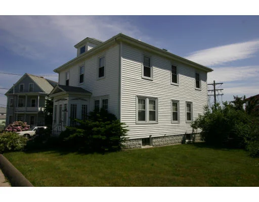 Unit for sale at 14 Kenwood Road, Peabody, MA 01960