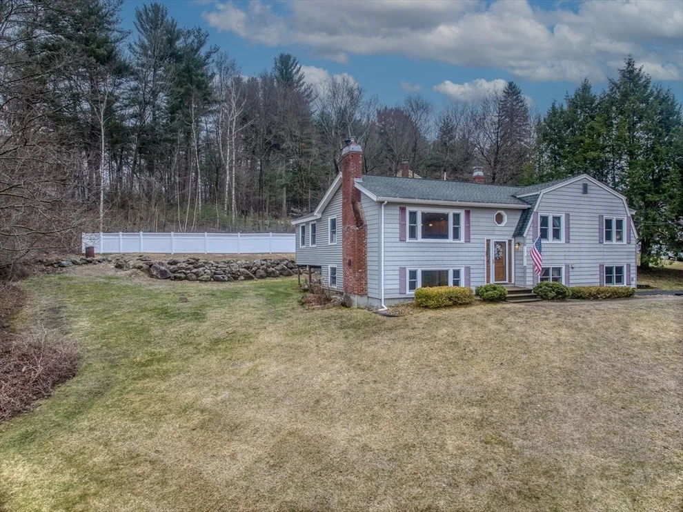 Unit for sale at 20 Footpath Road, Chelmsford, MA 01824