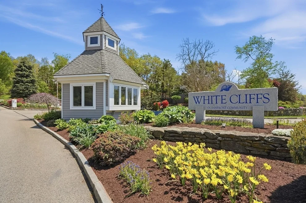 Unit for sale at 56 Westcliff Dr, Plymouth, MA 02360