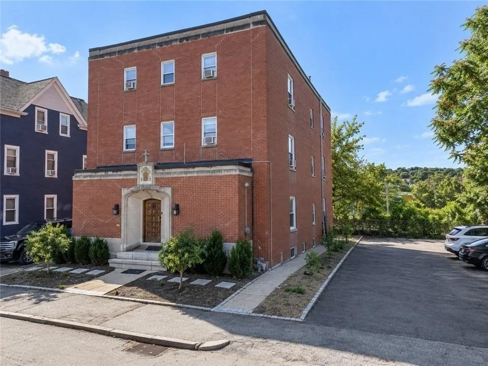 Unit for sale at 67 Ridge St, Providence, RI 02909