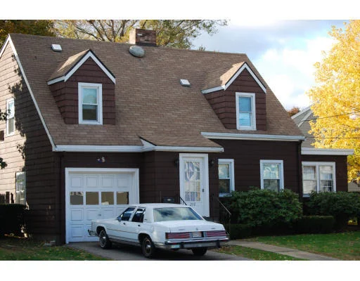 Unit for sale at 248 Warren St, Waltham, MA 02453