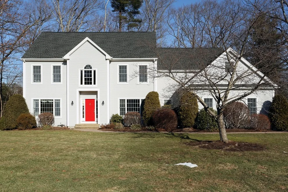 Unit for sale at 30 Overlook Dr E, Framingham, MA 01701