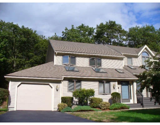 Unit for sale at 8 Dogwood Circle, Franklin, MA 02038