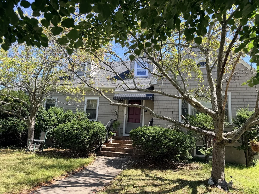 Unit for sale at 9 Sprague St, Peabody, MA 01960