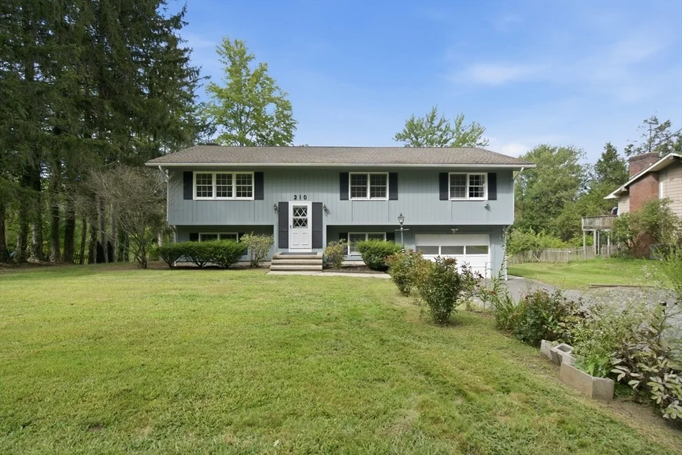 Unit for sale at 210 Strong St, Amherst, MA 01002