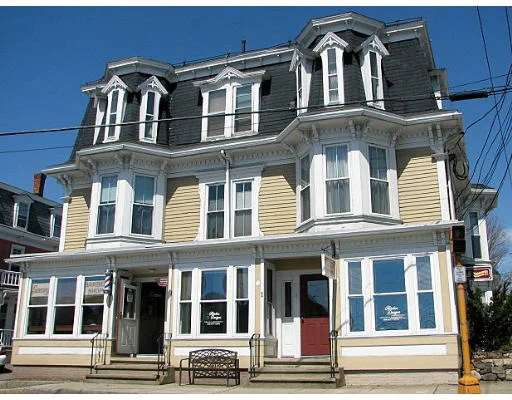 Unit for sale at 4 Elm St, Framingham, MA 01701