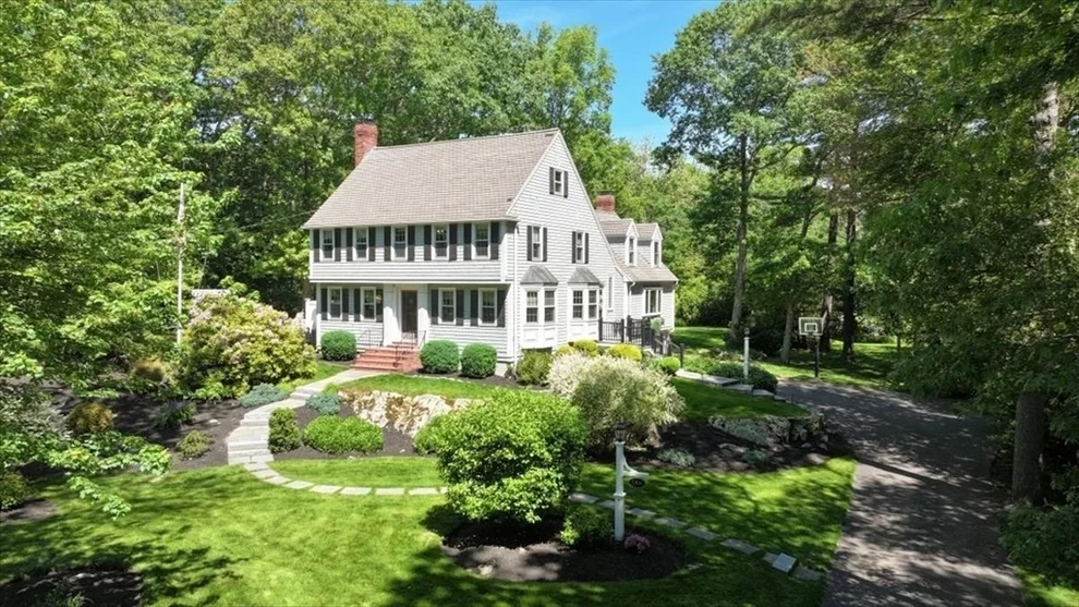 Unit for sale at 188 Forest Ave, Cohasset, MA 02025