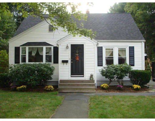 Unit for sale at 25 Norfolk Pl, Sharon, MA 02067