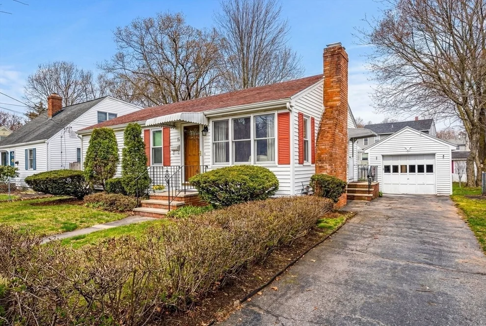 Unit for sale at 11 Arnold Road, Peabody, MA 01960