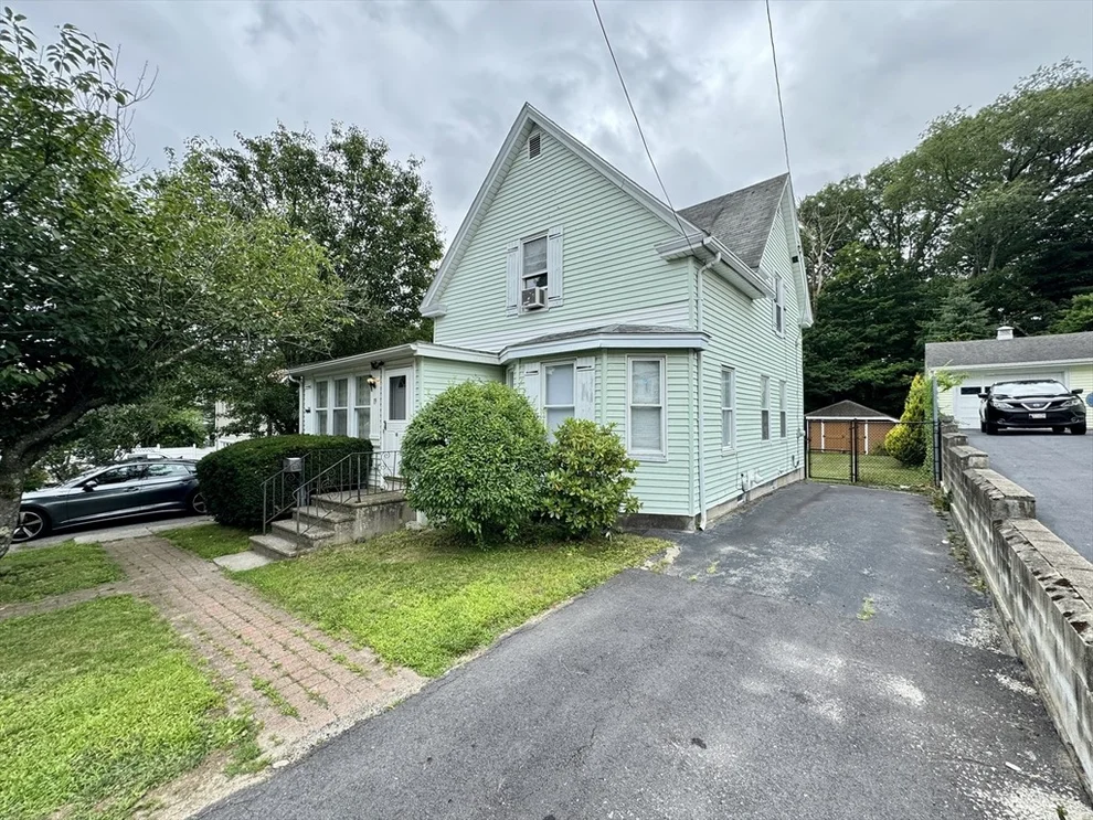 Unit for sale at 19 Forsberg St, Worcester, MA 01607