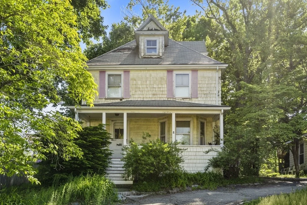 Unit for sale at 19 Rockwood Terrace, Newton, MA 02466