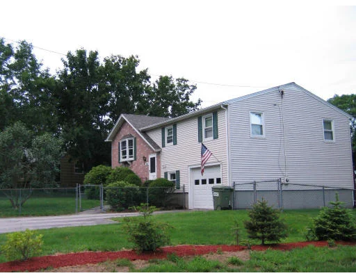 Unit for sale at 76 Mason Rd, Dudley, MA 01571
