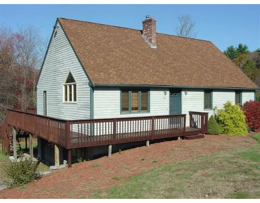 Unit for sale at 625 W Hartford Ave, Uxbridge, MA 01569