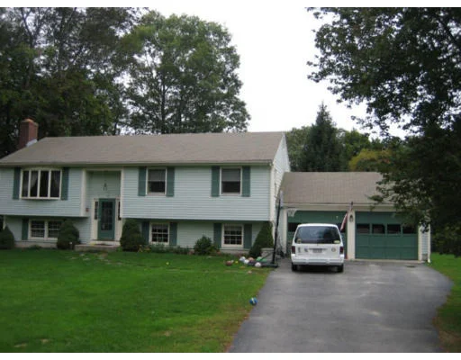 Unit for sale at 18 Erika Ln, Weymouth, MA 02190