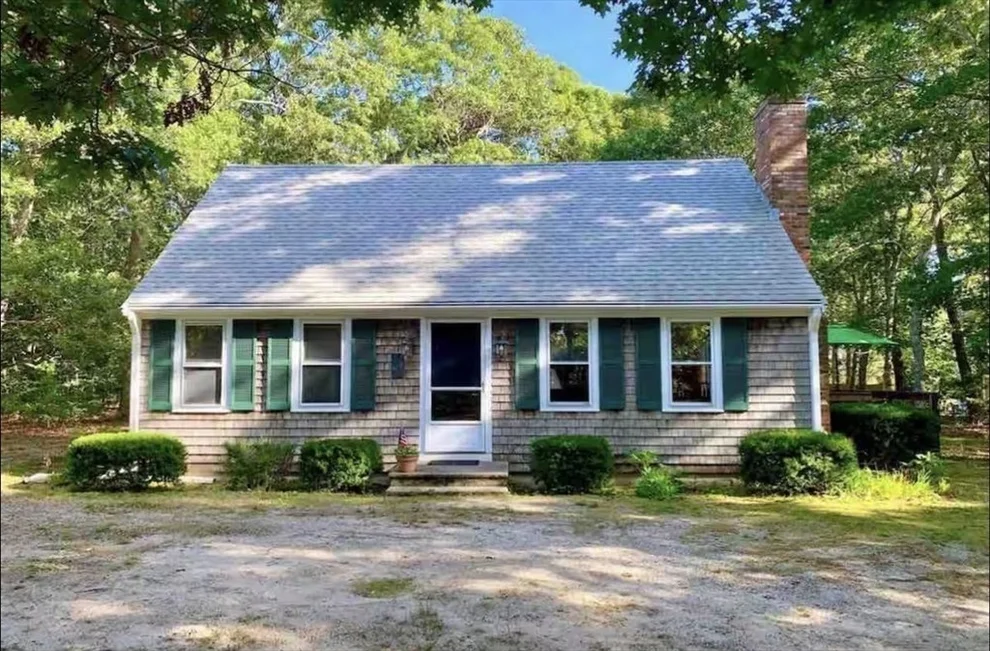 Unit for sale at 18 Jay Dee Ln, Eastham, MA 02642