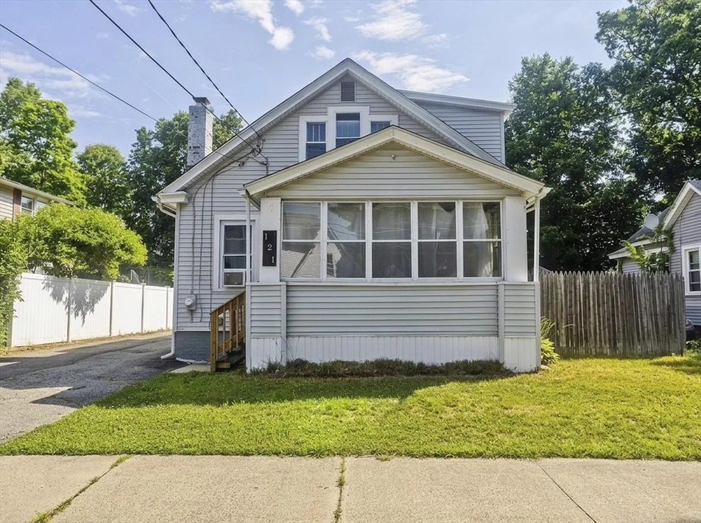 Unit for sale at 121 Dorset Street, Springfield, MA 01108