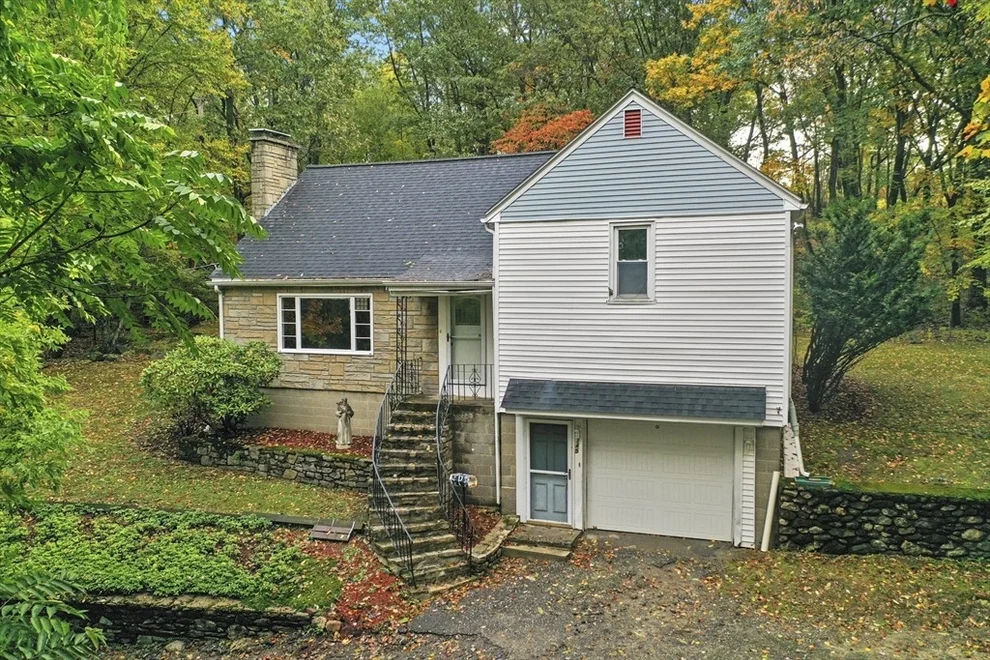 Unit for sale at 145 Loxwood Street, Worcester, MA 01604