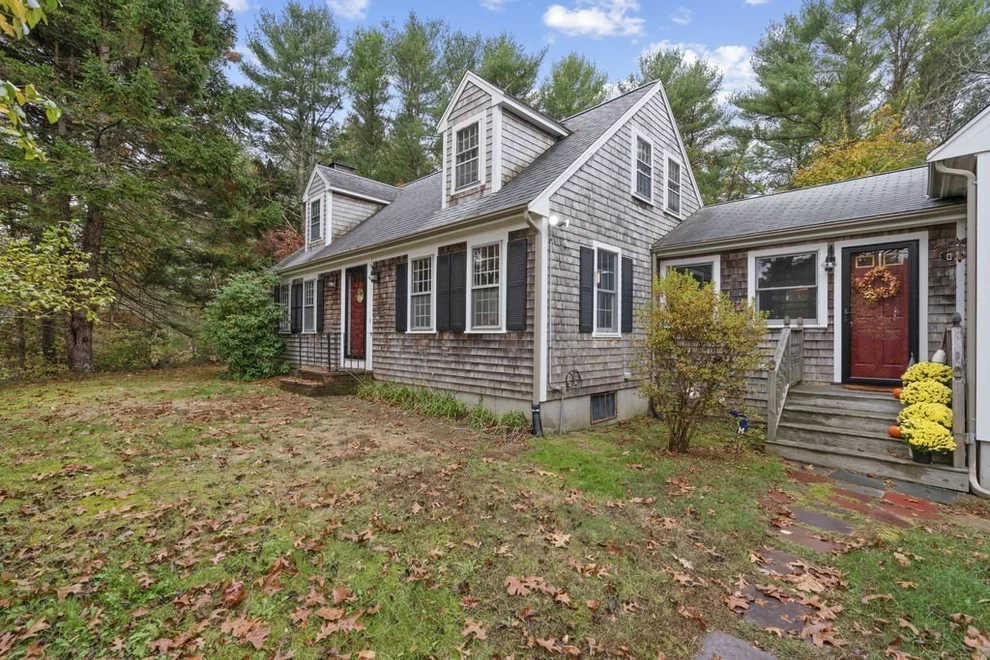 Unit for sale at 62 Teakettle Ln, Duxbury, MA 02332