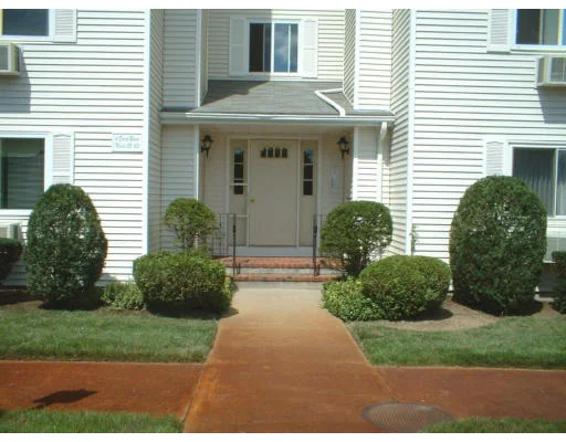 Unit for sale at 6 Erick Road, Mansfield, MA 02048