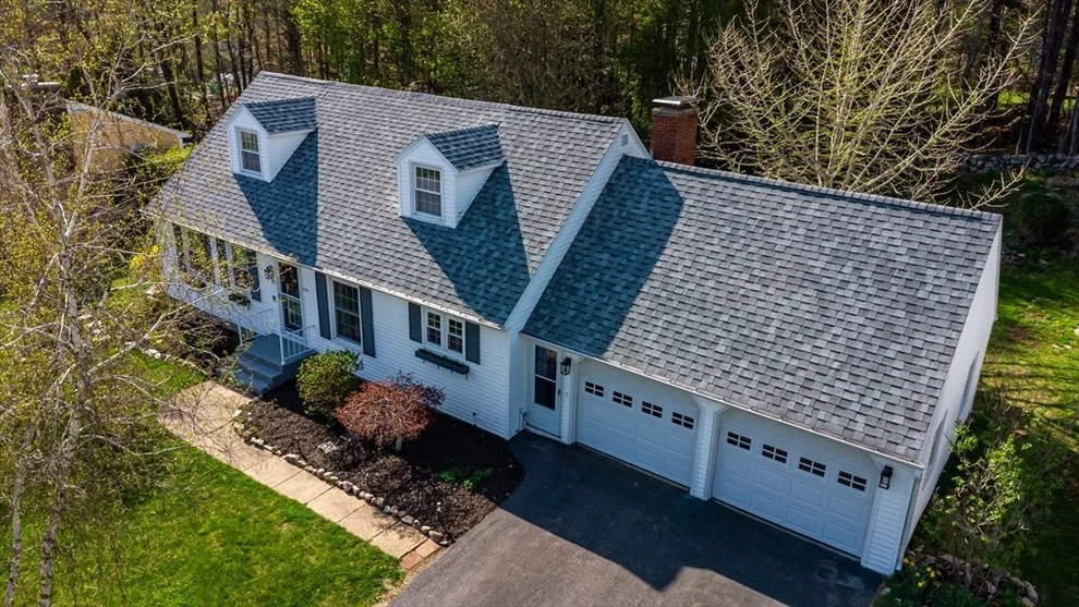 Unit for sale at 9 Fenno Drive, Westminster, MA 01473
