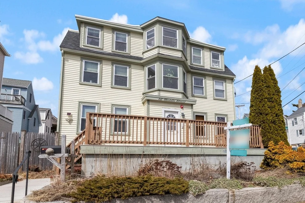 Unit for sale at 12-14 Middle St, Gloucester, MA 01930