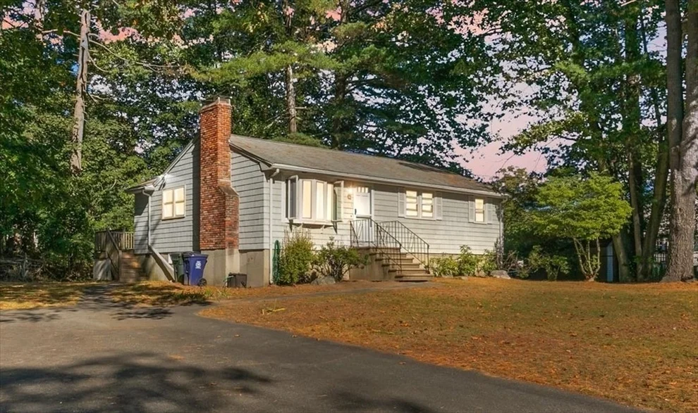 Unit for sale at 1 Evans Dr, Wilmington, MA 01887