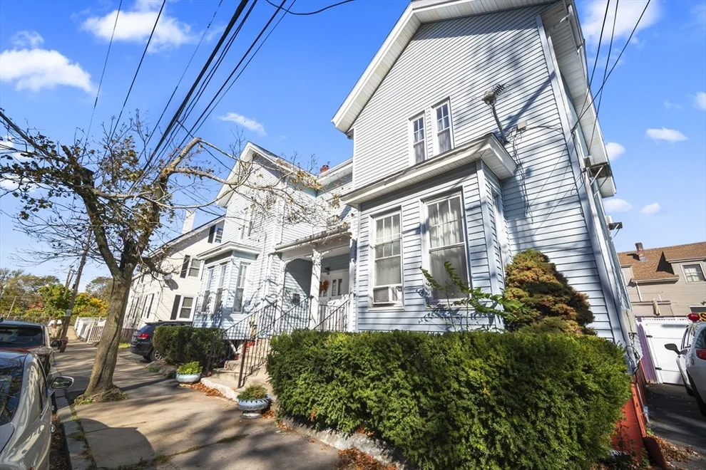 Unit for sale at 14-16 Dexter St, Lynn, MA 01902