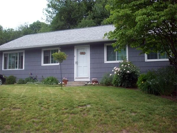 Unit for sale at 10 Robin, Westborough, MA 01581