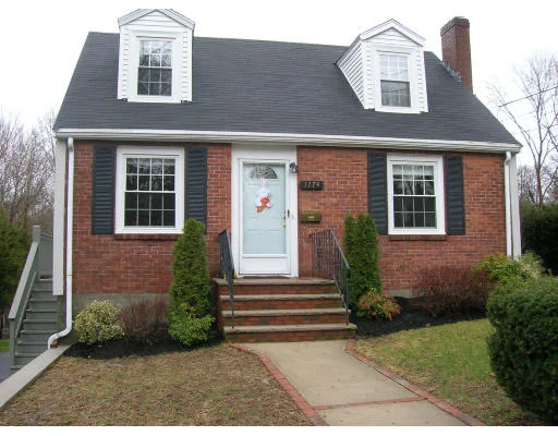 Unit for sale at 1274 Washington Street, Braintree, MA 02184