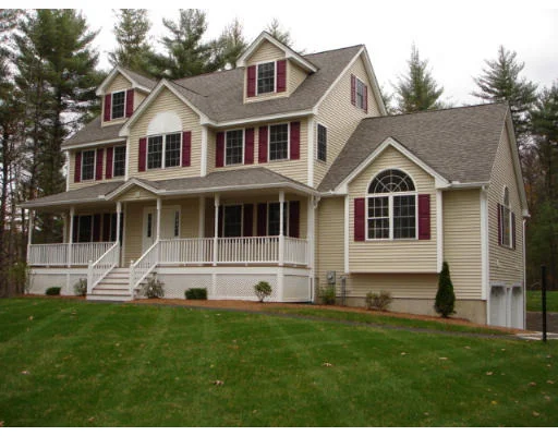 Unit for sale at 3 Hunt Club Way, Pepperell, MA 01463