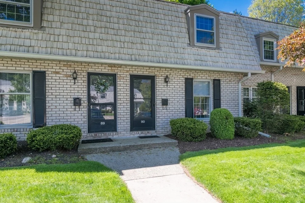 Unit for sale at 90 Plantation Dr, Agawam, MA 01001
