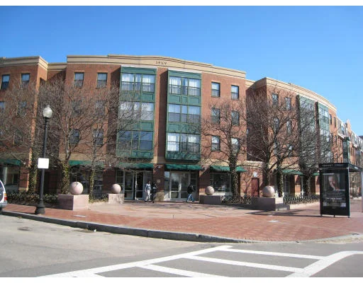 Unit for sale at 3 Douglass Park, Boston, MA 02118