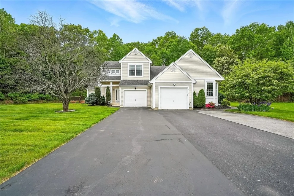 Unit for sale at 15 Eagle Dr, Shrewsbury, MA 01545
