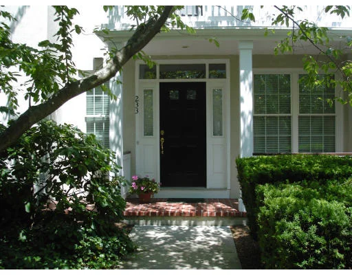 Unit for sale at 233 Victory Rd, Quincy, MA 02171
