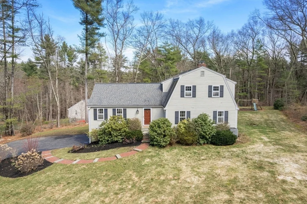 Unit for sale at 30 Oak Hill Rd, Sudbury, MA 01776