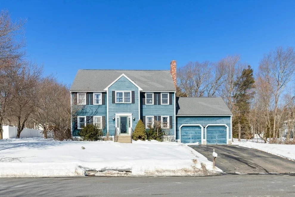 Unit for sale at 1 Maura Elizabeth Ln, Foxboro, MA 02035
