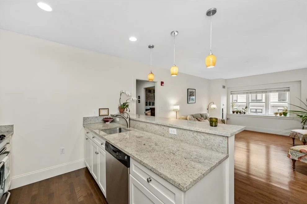 Unit for sale at 116 Rantoul St, Beverly, MA 01915