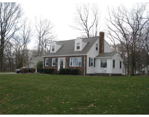 Unit for sale at 166 Commonwealth  Ave, Attleboro, MA 02703