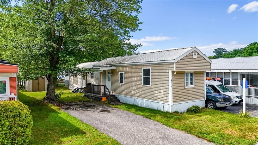 Unit for sale at 209 New Yorker Avenue, Chelmsford, MA 01824