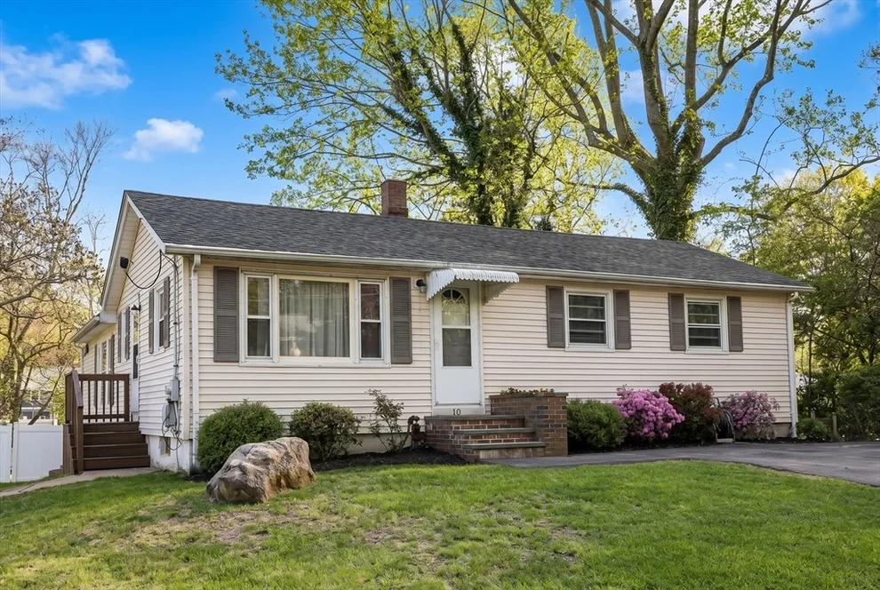 Unit for sale at 10 Edson Street, Taunton, MA 02780