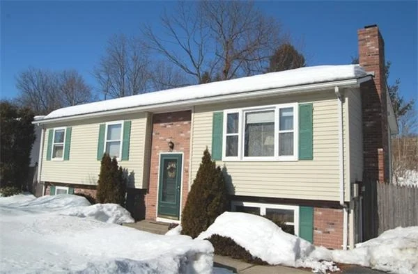 Unit for sale at 14 Gately Drive, Woburn, MA 01801